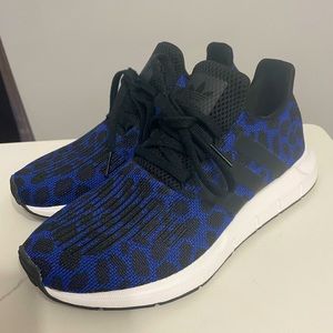 Women’s Adidas Swift Run - Blue Black Leopard Sneaker - NEW